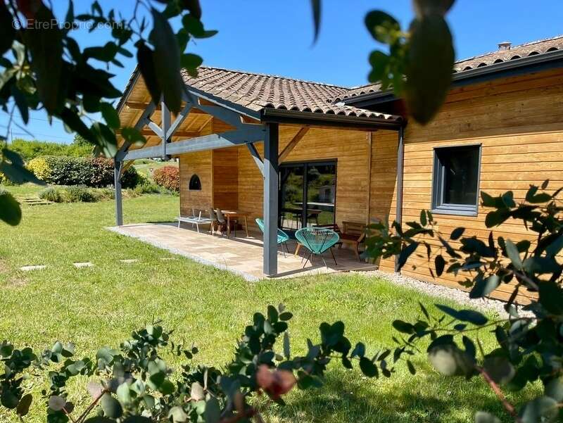 Maison à MONFLANQUIN