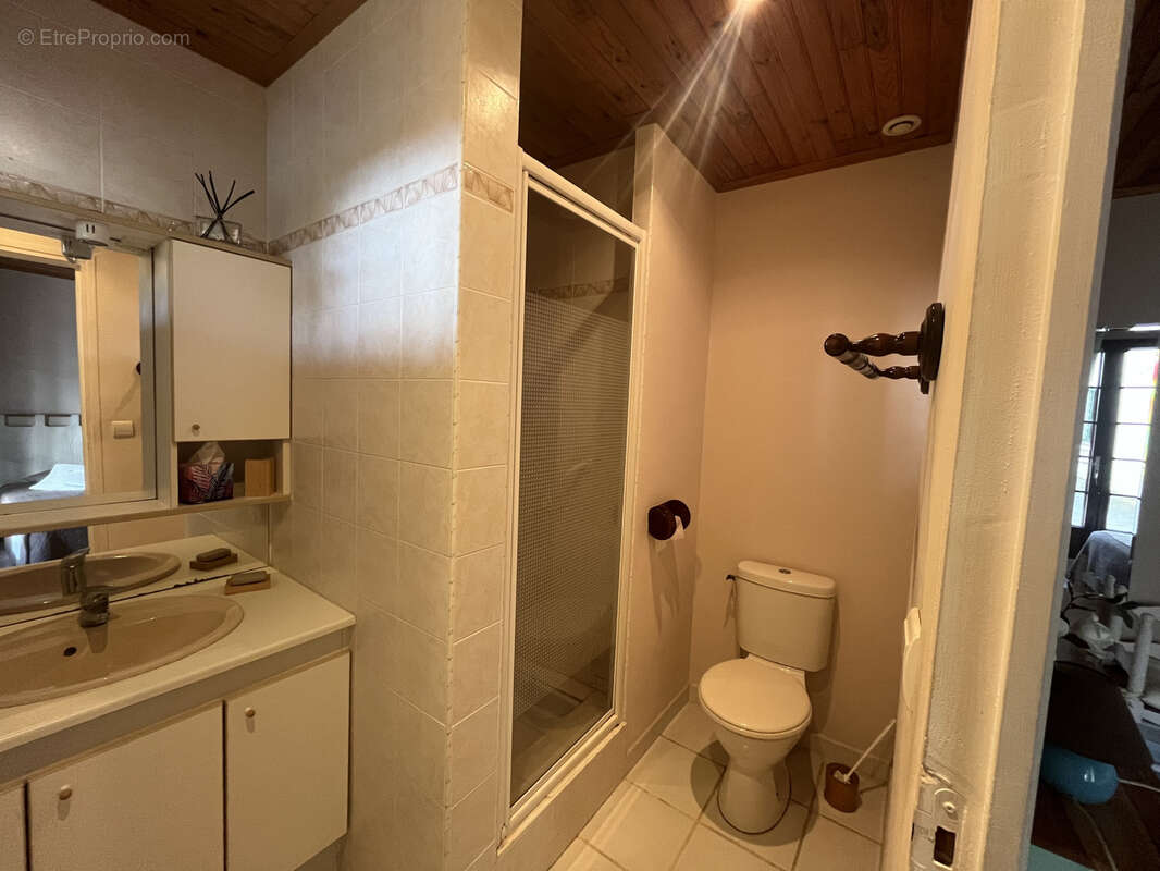 Maison à SAINT-QUENTIN-LA-POTERIE