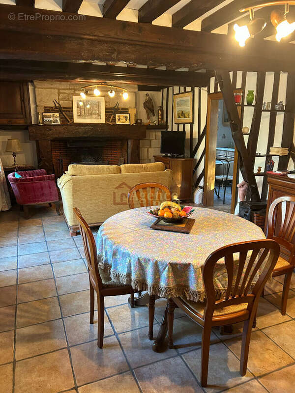 Maison à BEUVRON-EN-AUGE