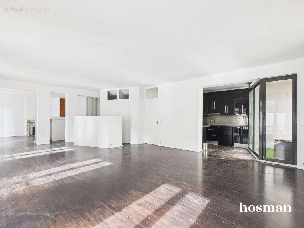 Appartement à PARIS-11E