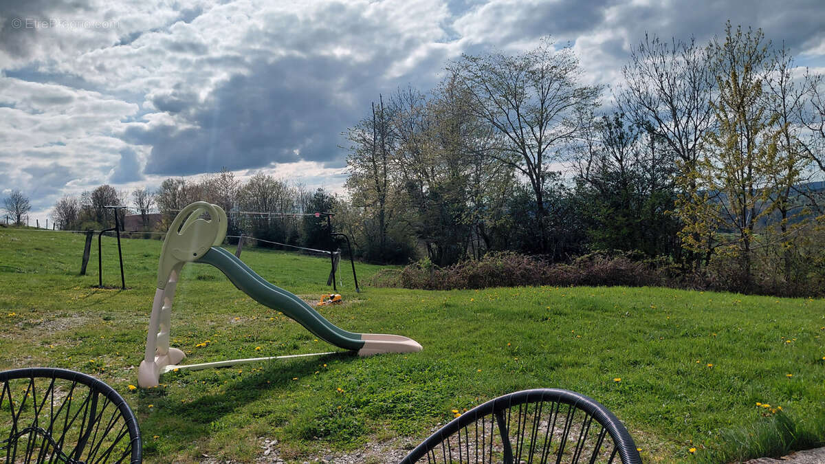 Maison à PLAIMBOIS-VENNES