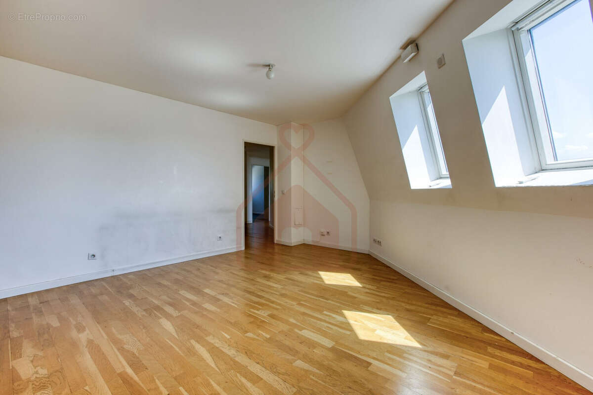 Appartement à LE KREMLIN-BICETRE