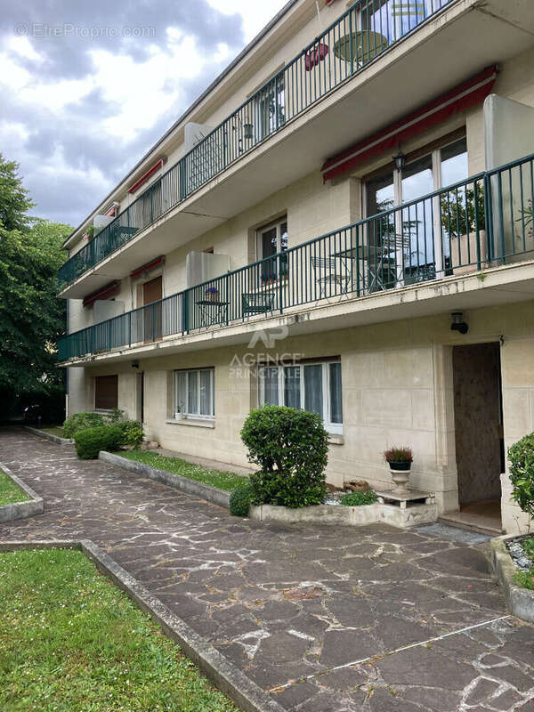 Appartement à MAISONS-LAFFITTE