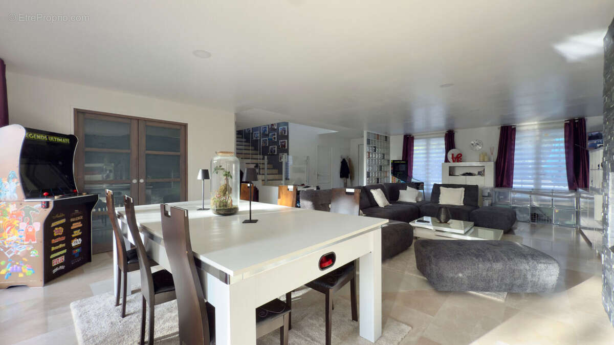 Maison à SAINT-GERMAIN-LES-CORBEIL