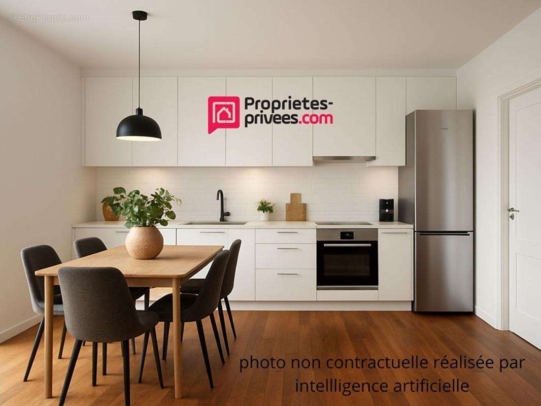 Maison à NOYANT-LA-GRAVOYERE