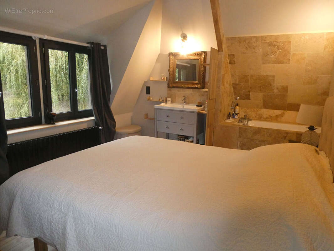 Maison à CORMEILLES