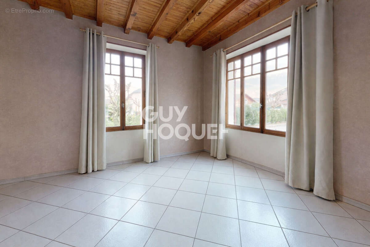 Maison à SAINT-JORIOZ