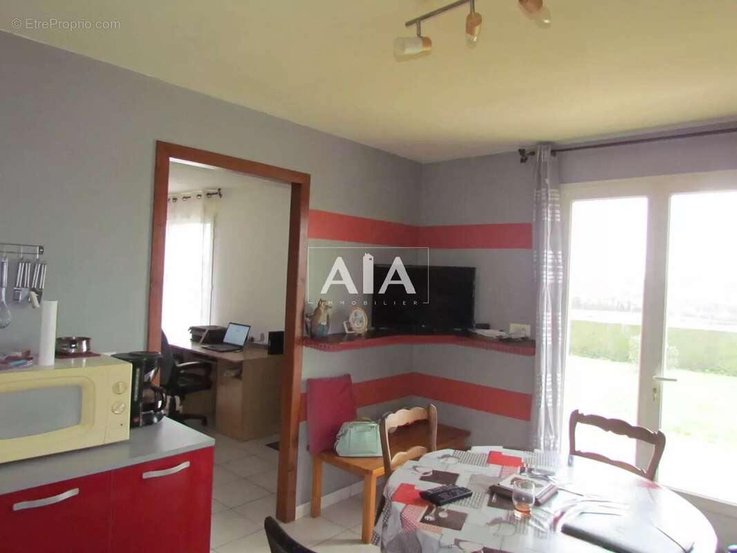 Maison à TAIZE-AIZIE