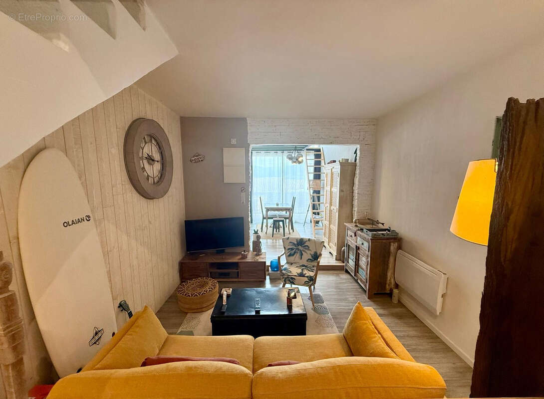 Appartement à COGOLIN