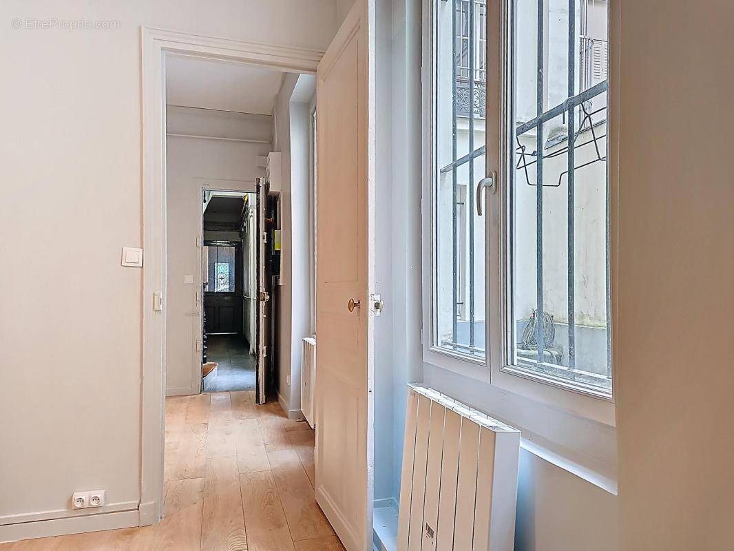 Appartement à PARIS-11E