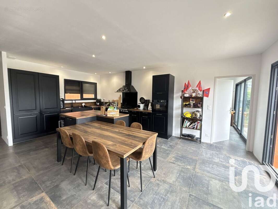 Photo 4 - Maison à PRADES-SUR-VERNAZOBRE