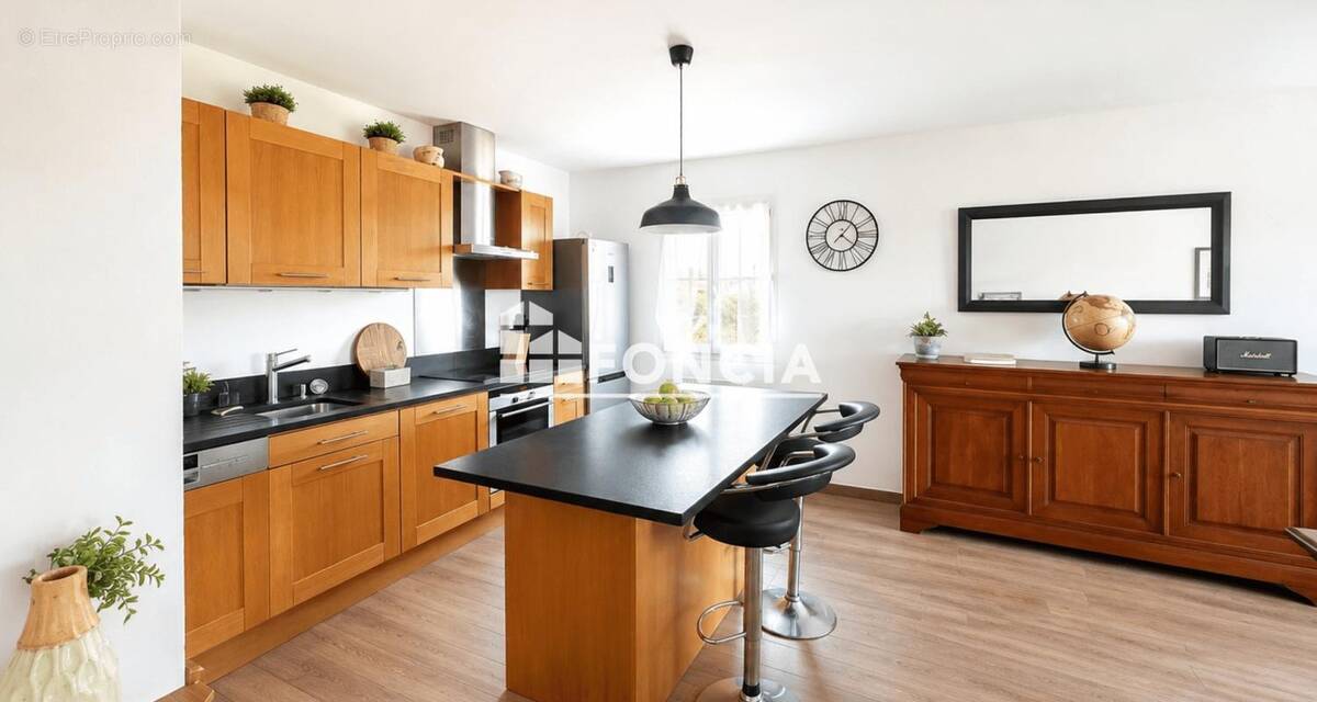 Appartement à COGOLIN