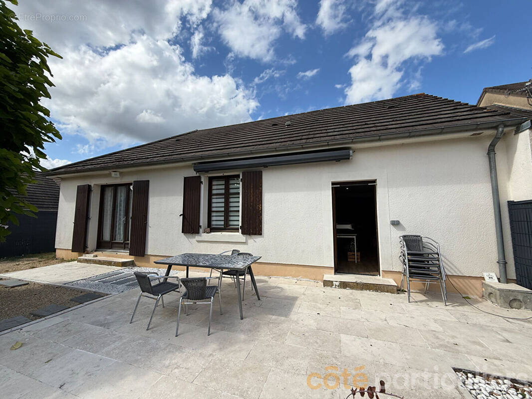 Maison à SAINT-AMAND-MONTROND