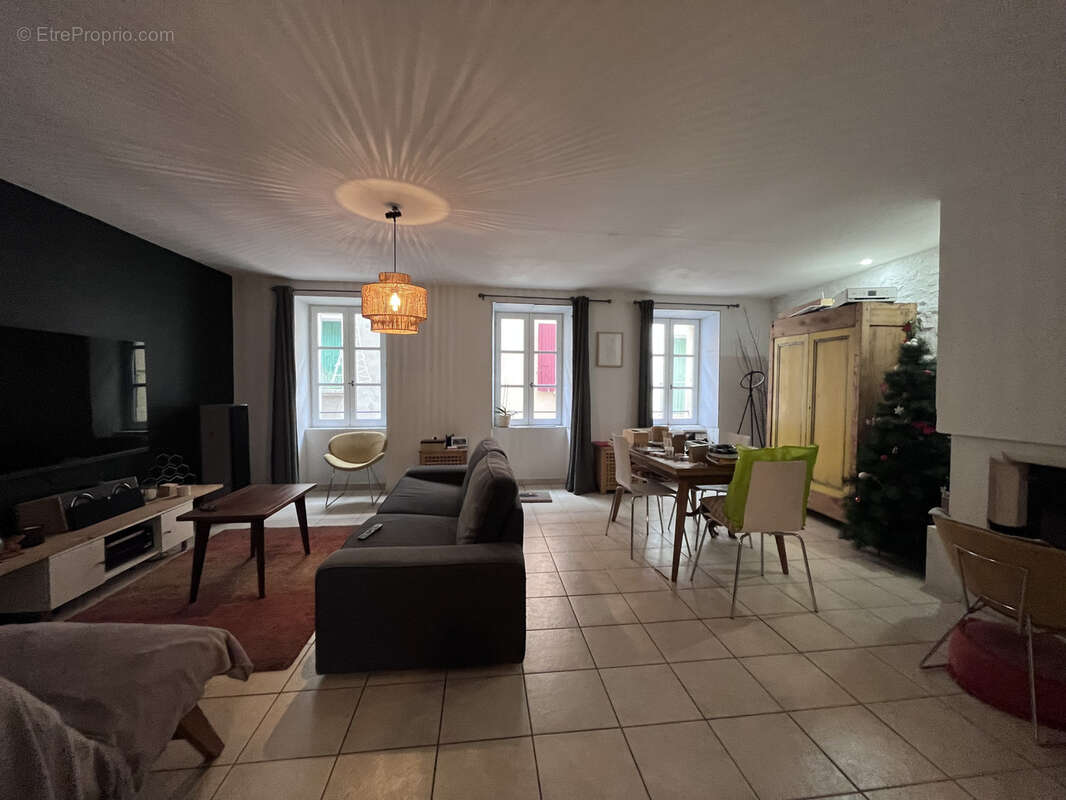 Une maison de caractère avec plus de 80 m2 de combles à transformer selon vos envies - photo 9