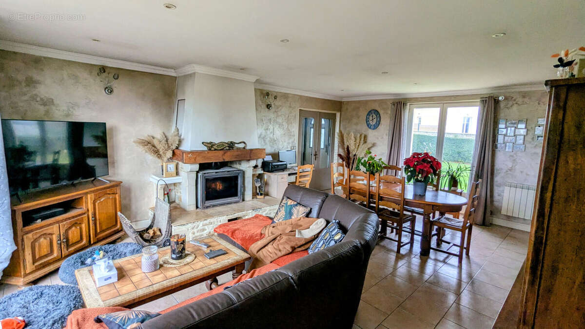 Maison à JOGANVILLE