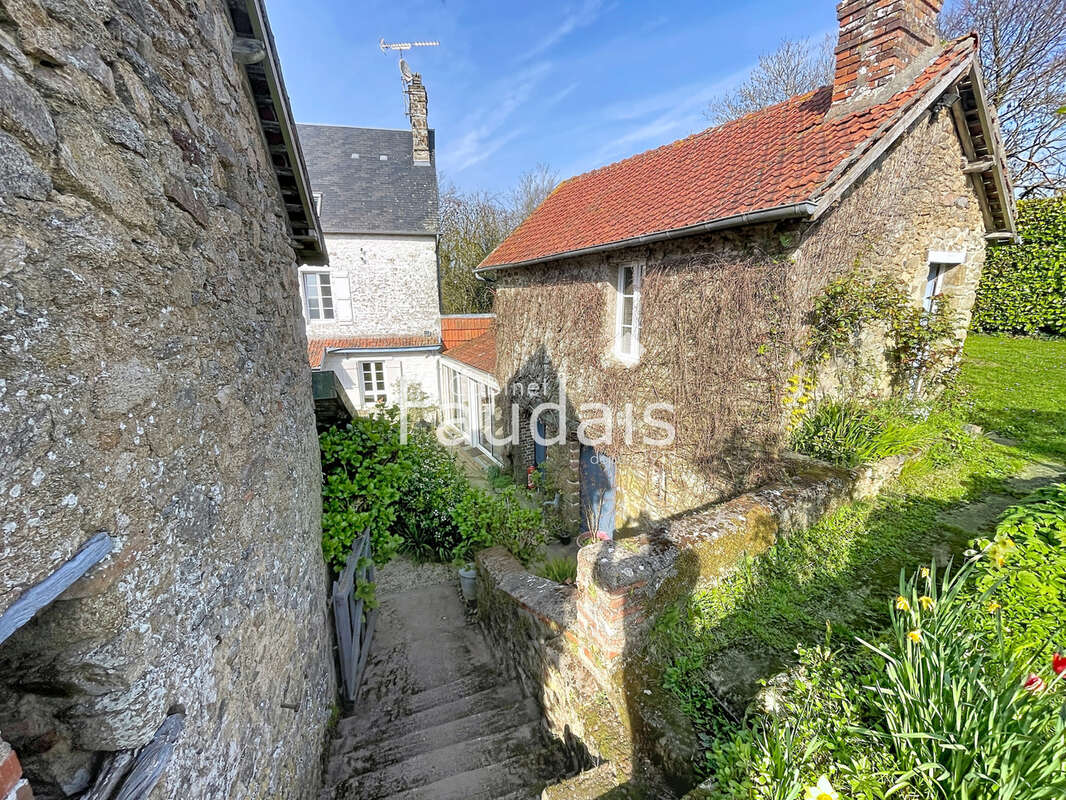 Maison à COUTANCES