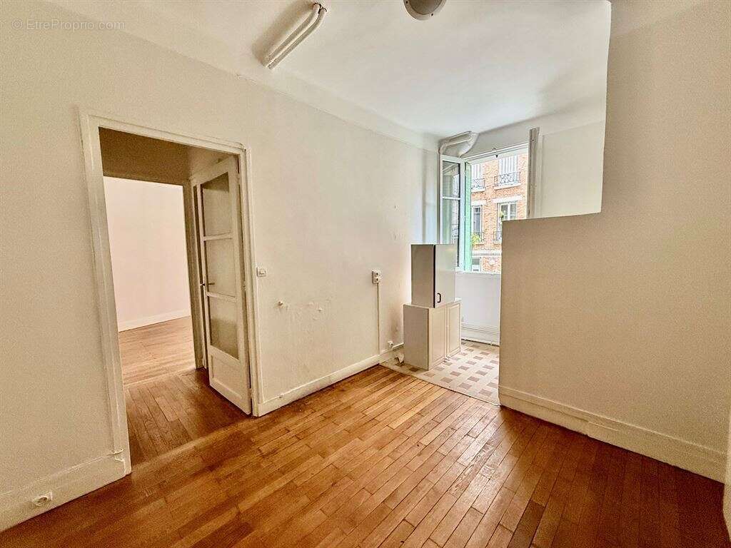 Appartement à PARIS-20E