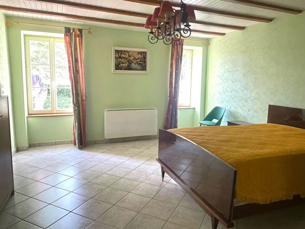 Fermette avec dependances - terrain 8402 m2 - photo 10