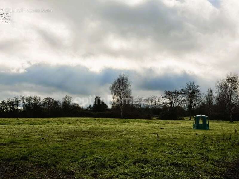 Maison à SAINT-CYR-DU-RONCERAY