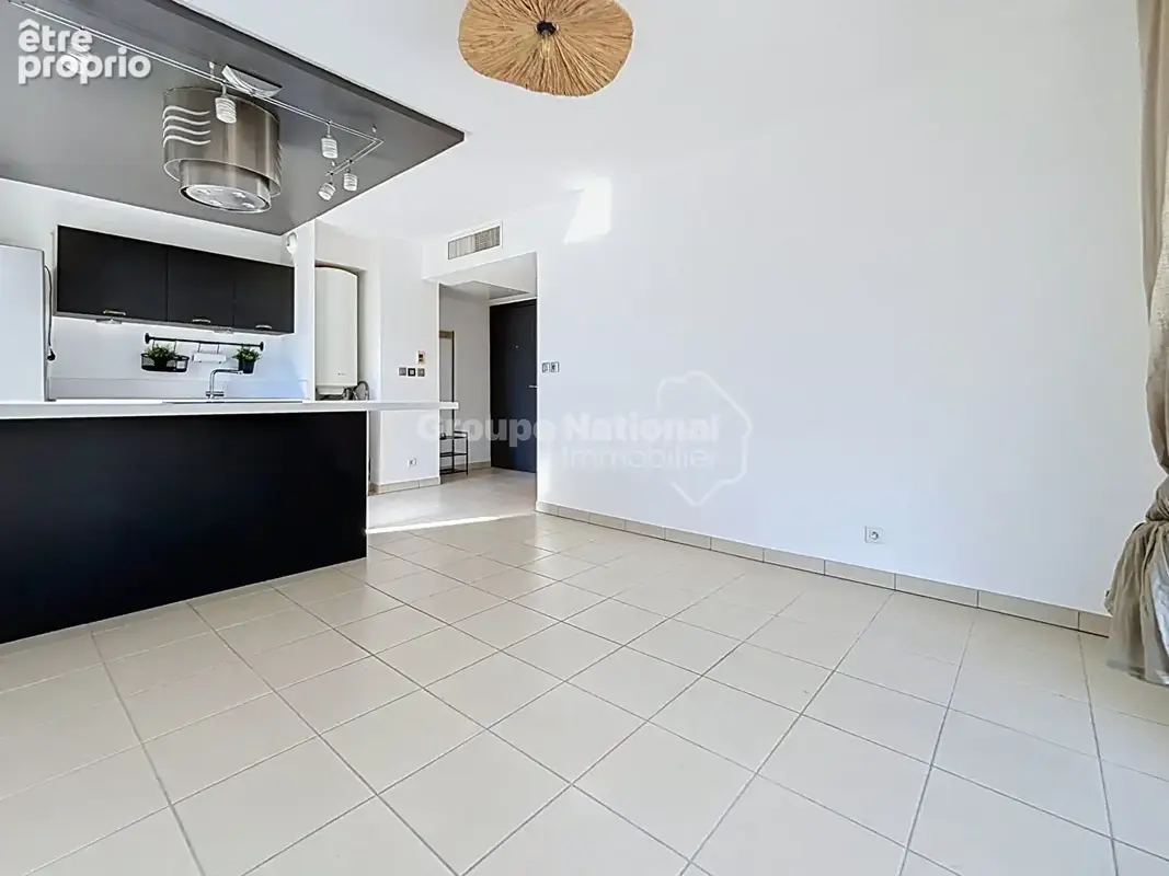 A vendre - la roquette sur siagne- appartement  2p - 42m2 - photo 2