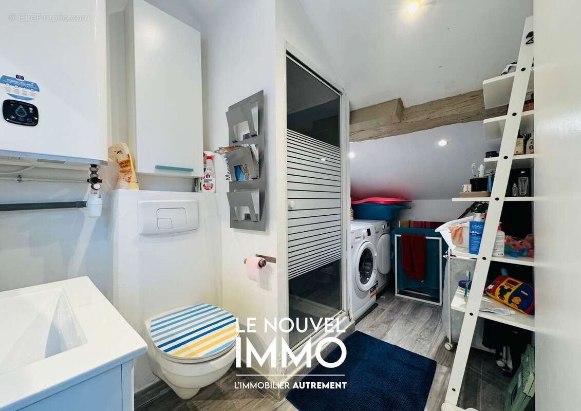 Appartement à ROGNAC