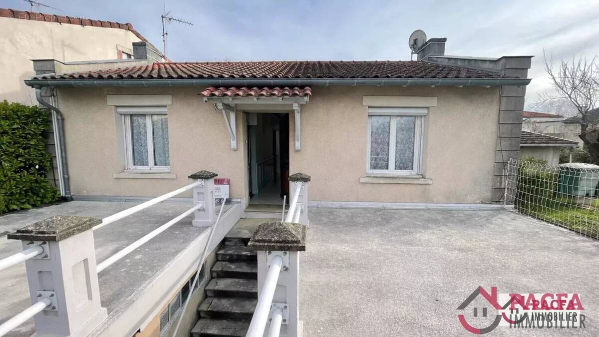 Maison de plain-pied avec jardin et double garage à Castres - photo 3