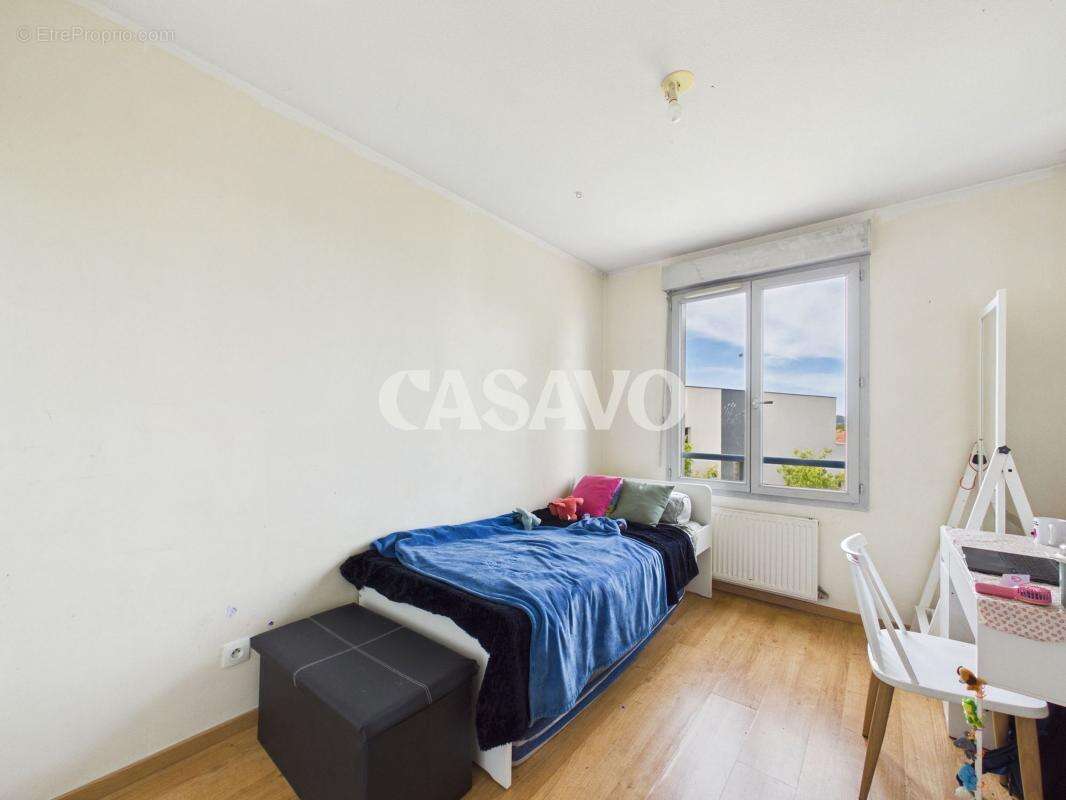 Appartement à DECINES-CHARPIEU
