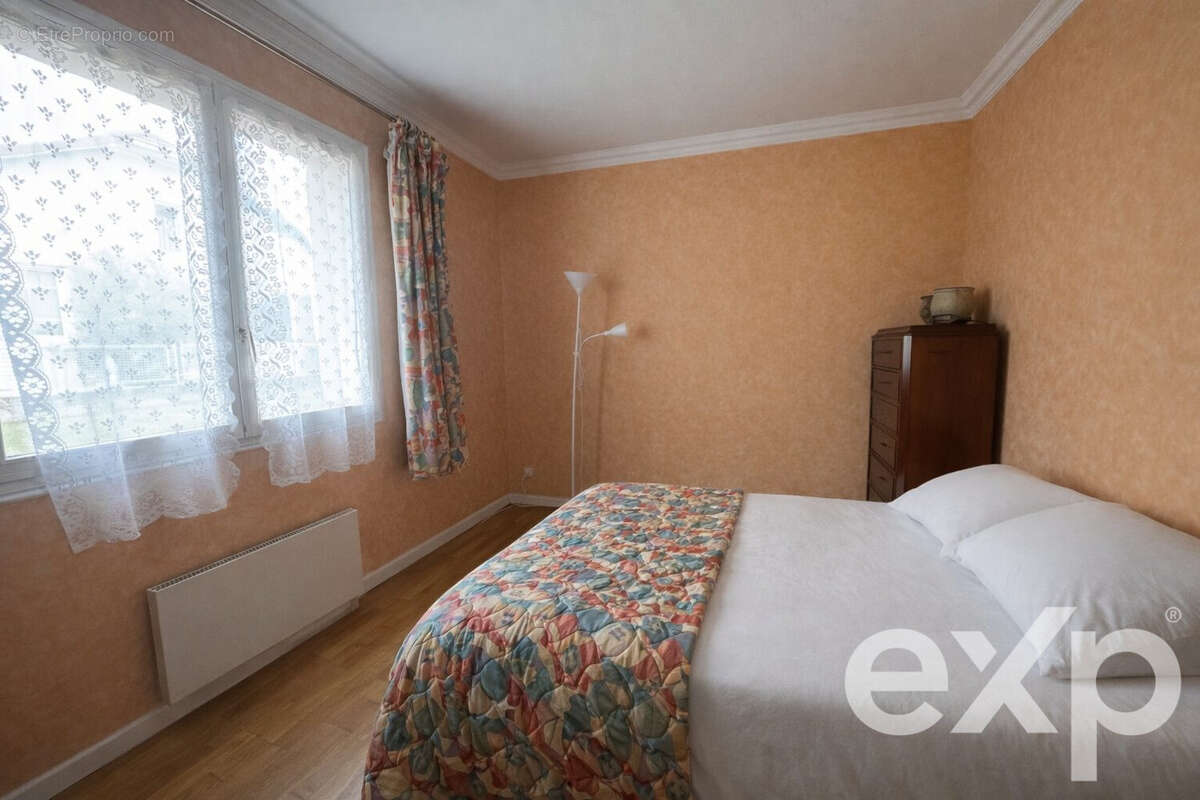 Maison à SAINT-GEORGES-D'ESPERANCHE