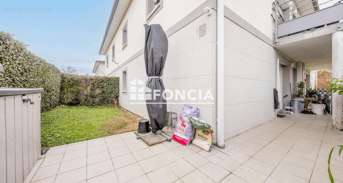 Appartement à YVRAC