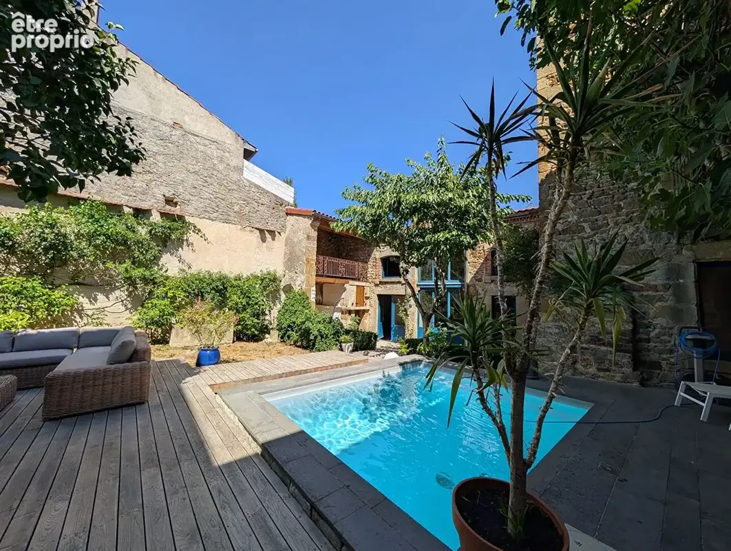 Maison Vic Le Comte 7 pièce(s) 200 m2 - photo 5