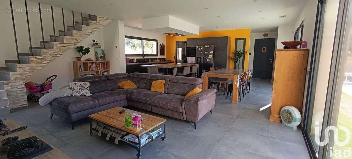 Photo 5 - Maison à MONTESQUIEU-DES-ALBERES