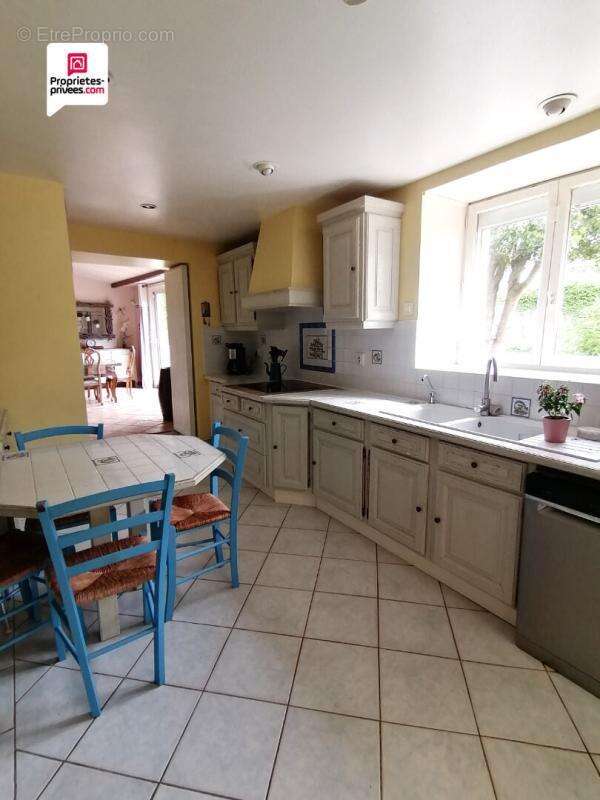 (95450) AVERNES - Maison de village 8 pièce(s) 225 m2, 5 chambres, jardin - photo 6