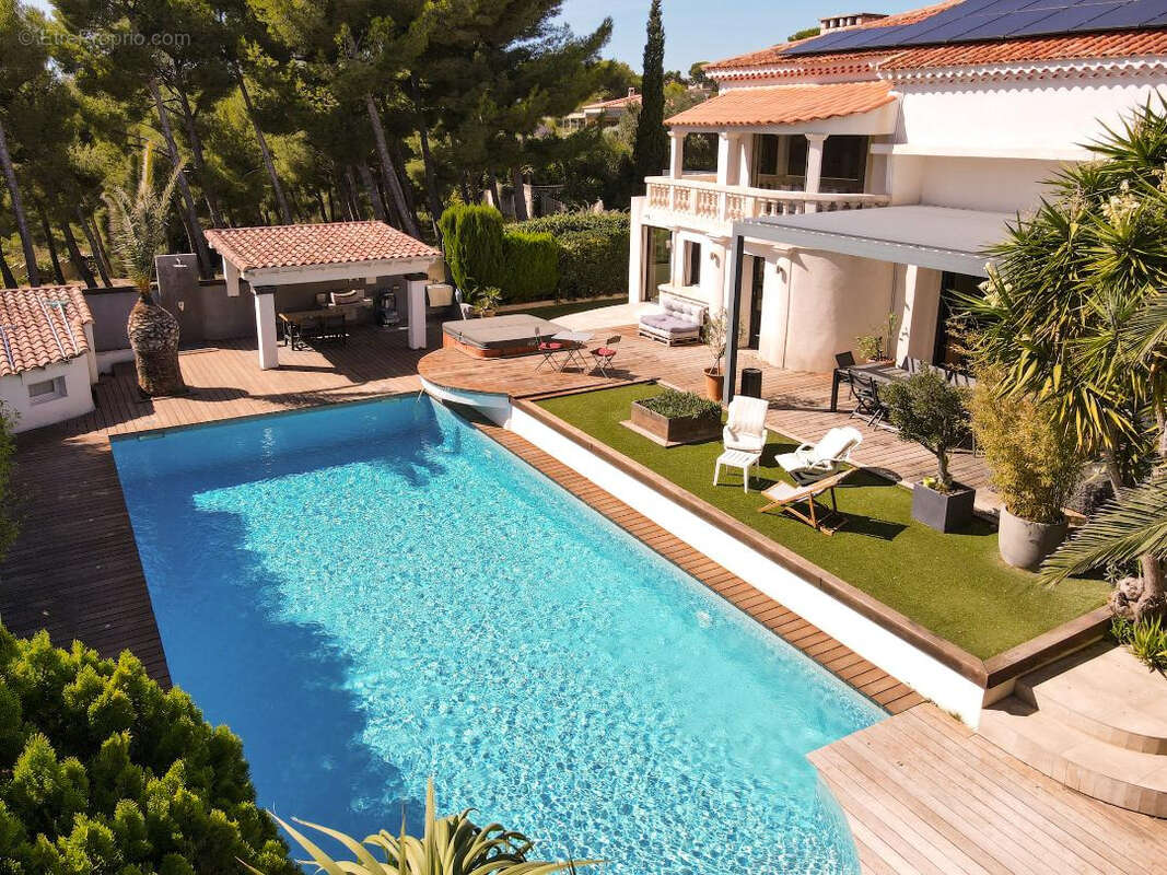 Maison à CARRY-LE-ROUET