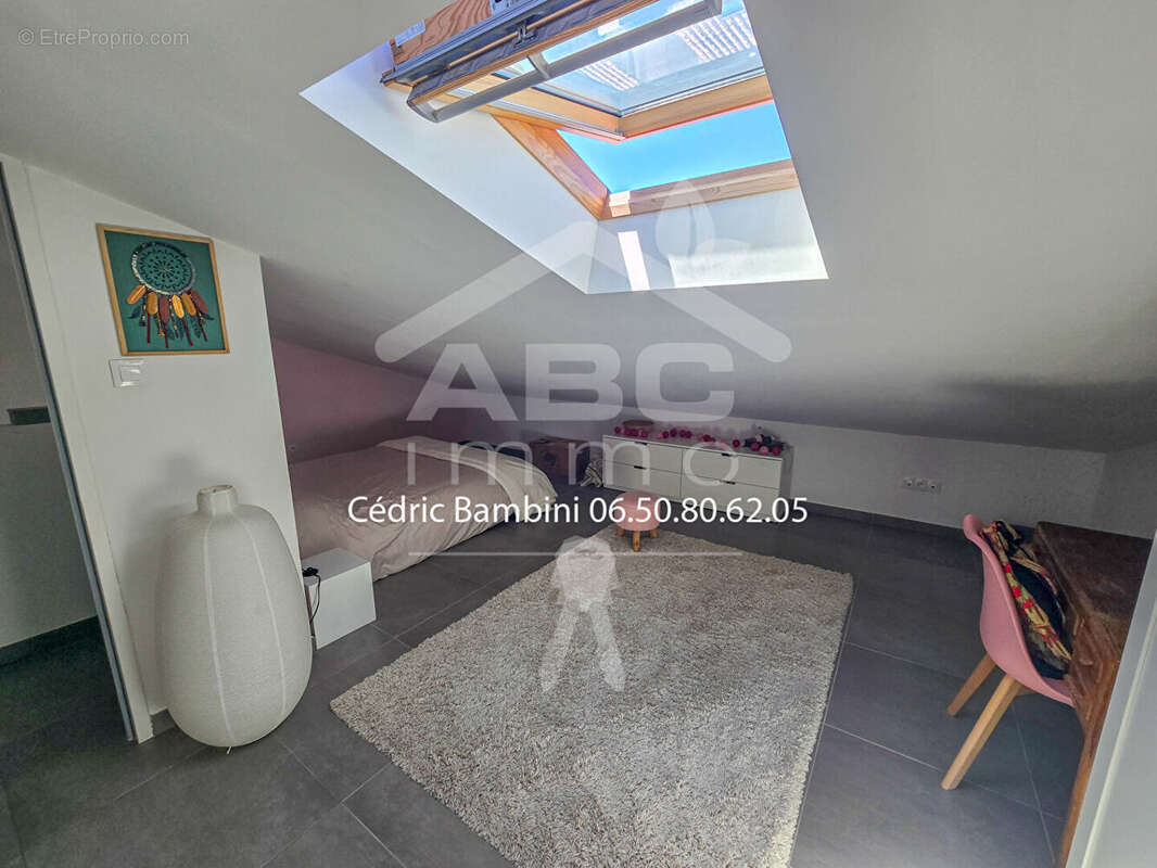 Appartement à MARSEILLE-12E