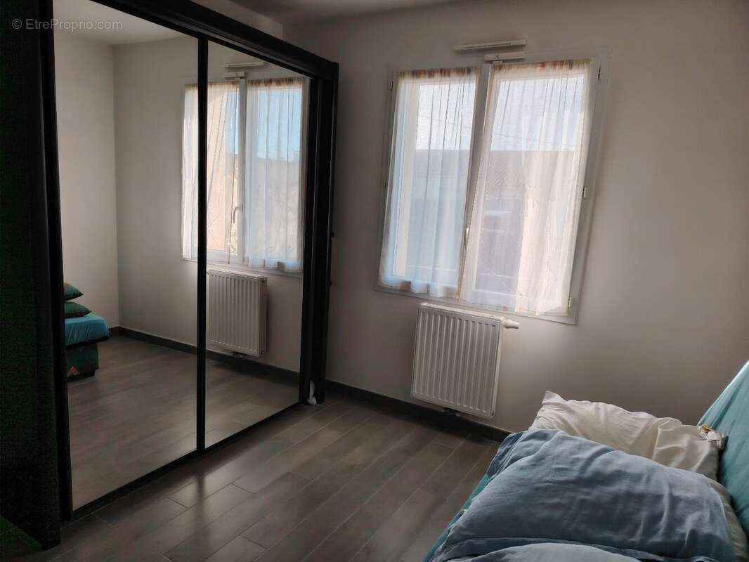 Maison à LA TESSOUALLE