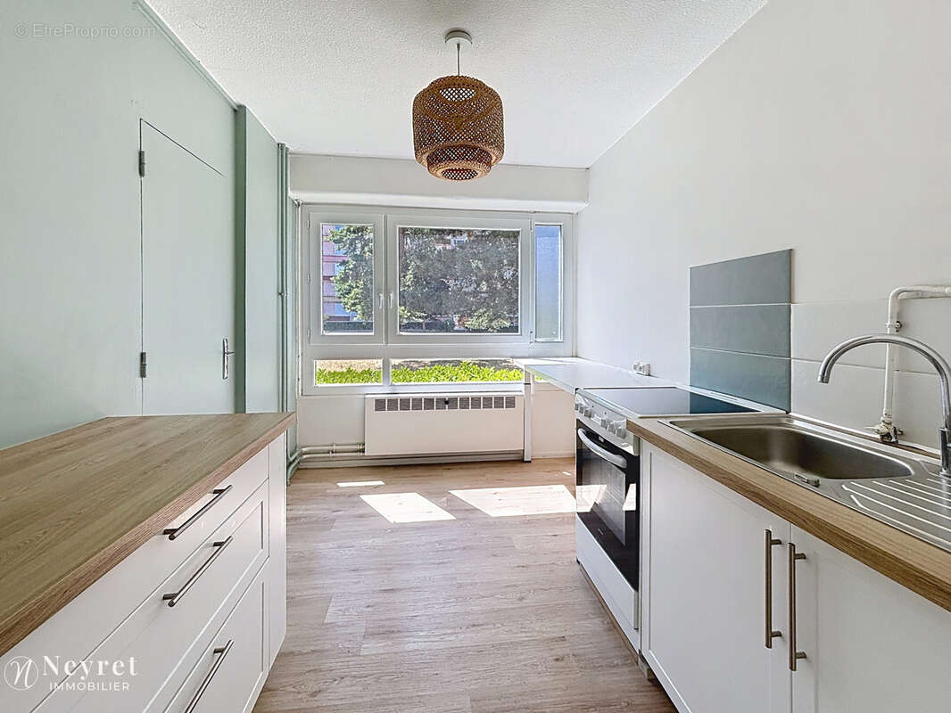 Appartement à OULLINS