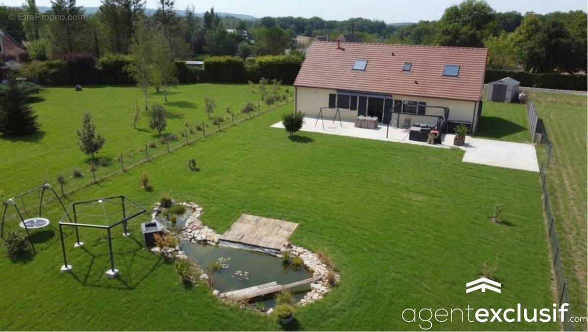 Maison 157 m² à Nadaillac  - photo 1