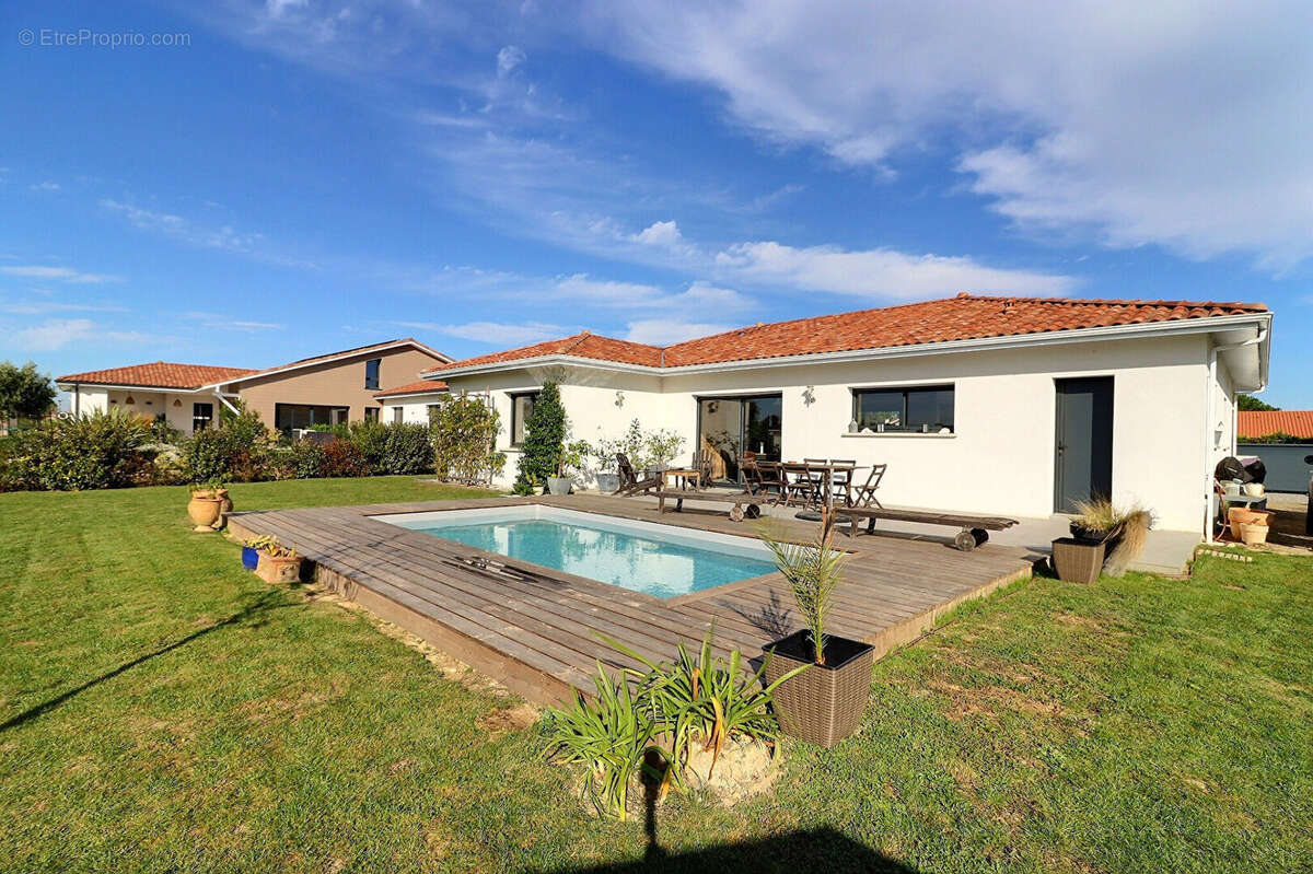 Maison à SAINT-SEVER