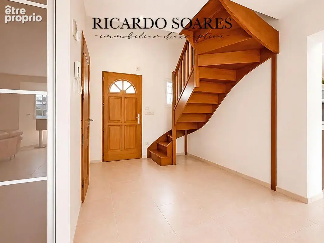 60940 angicourt / propriété d'exception / grands volumes / 242m2 / 5 chambres / double garage / terrain 1373m2 - photo 10