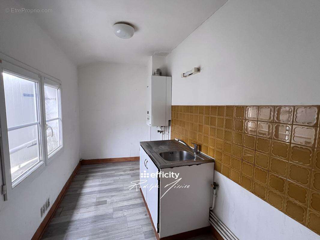 Appartement 163 m² à Niort  - photo 7