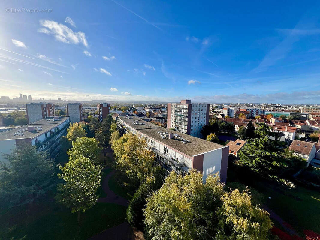 Appartement à HOUILLES