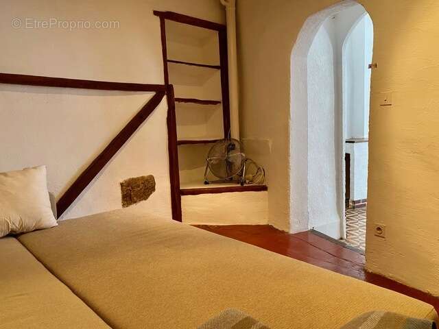 Maison à SAINT-GENIES-DE-FONTEDIT