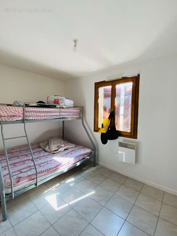 Maison à VILLENEUVE-LA-GUYARD