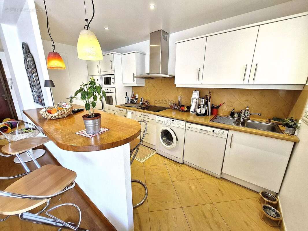 Appartement à LE CANNET