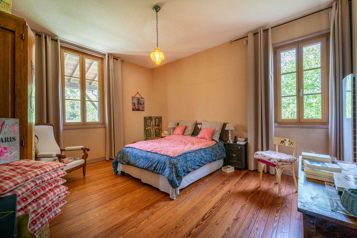 Maison de Maître 5 chambres + dépendance - photo 8
