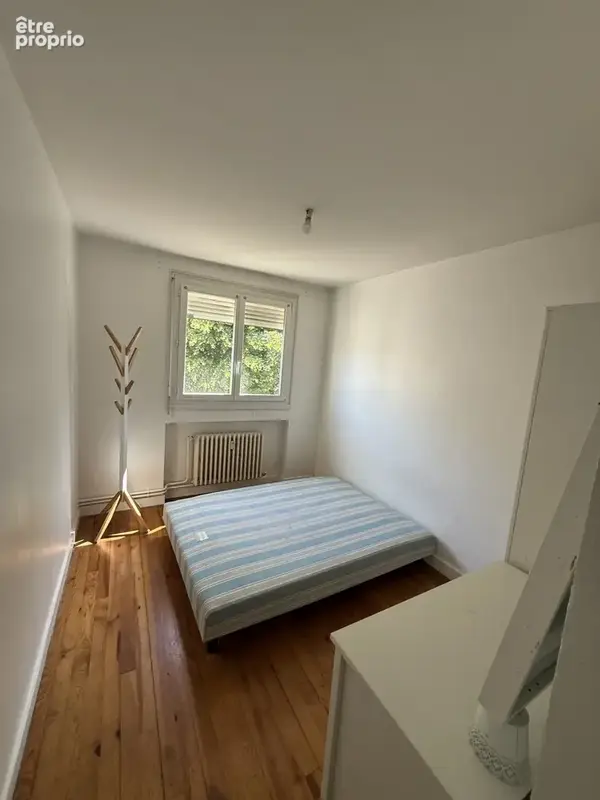 Appartement 54 m² à Le Chambon-Feugerolles  - photo 7