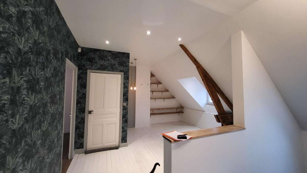 Maison à SAINT-QUENTIN