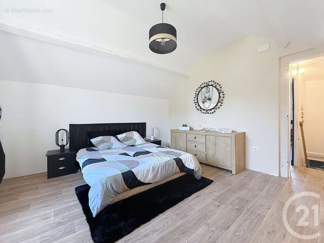 Maison à ETRELLES-SUR-AUBE