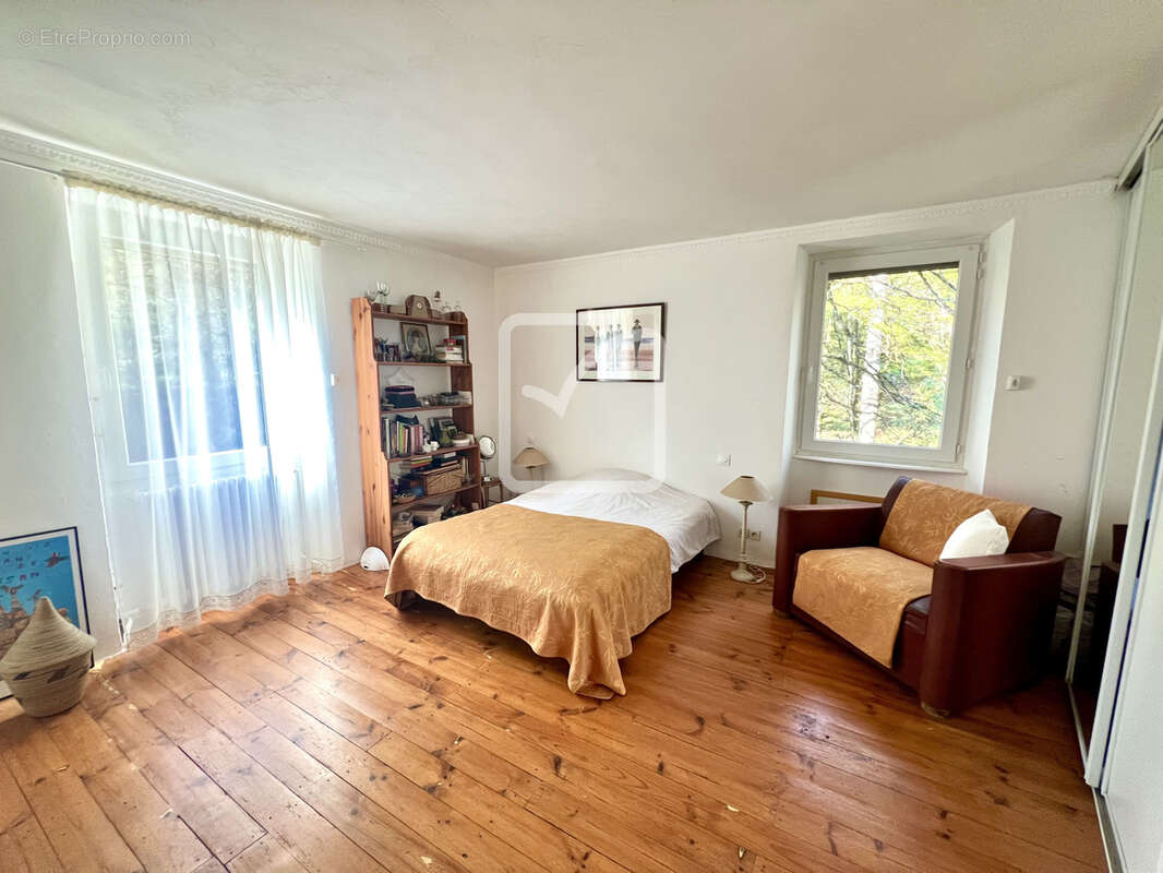 Maison à CUBLAC