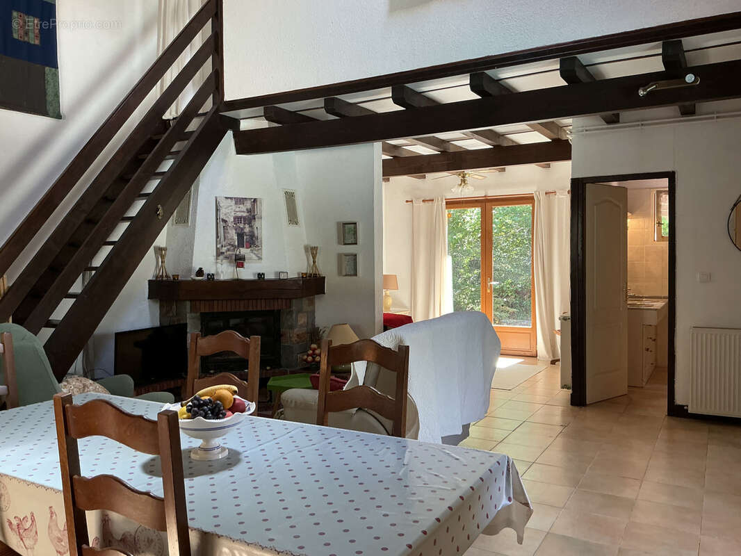 Maison de plain pied avec piscine - photo 7